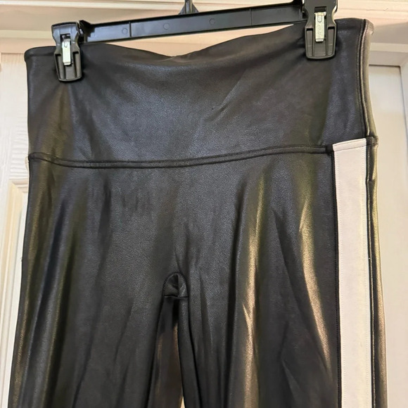 SPANX Faux Leather Leggings White Stripe The Side Mid-Rise - Picture 2 of 8